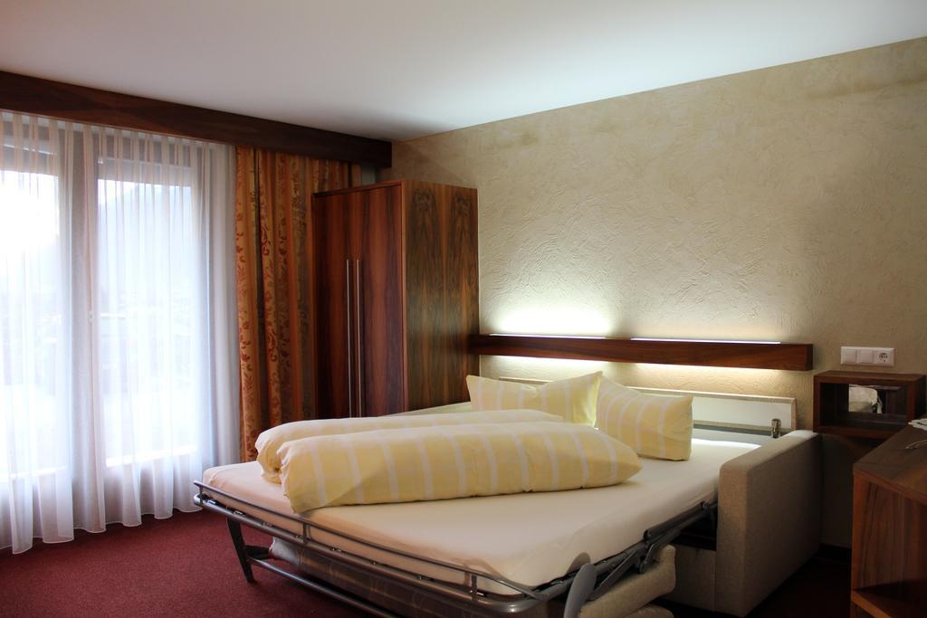 Appartements Zerzer Ried im Oberinntal Oda fotoğraf